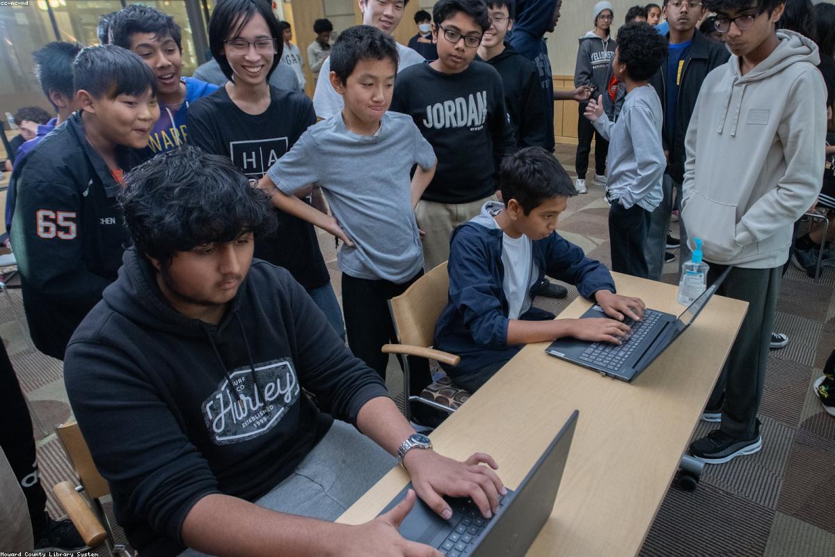 Redes comunitarias de servidores: cómo vecinos comparten infraestructura digital